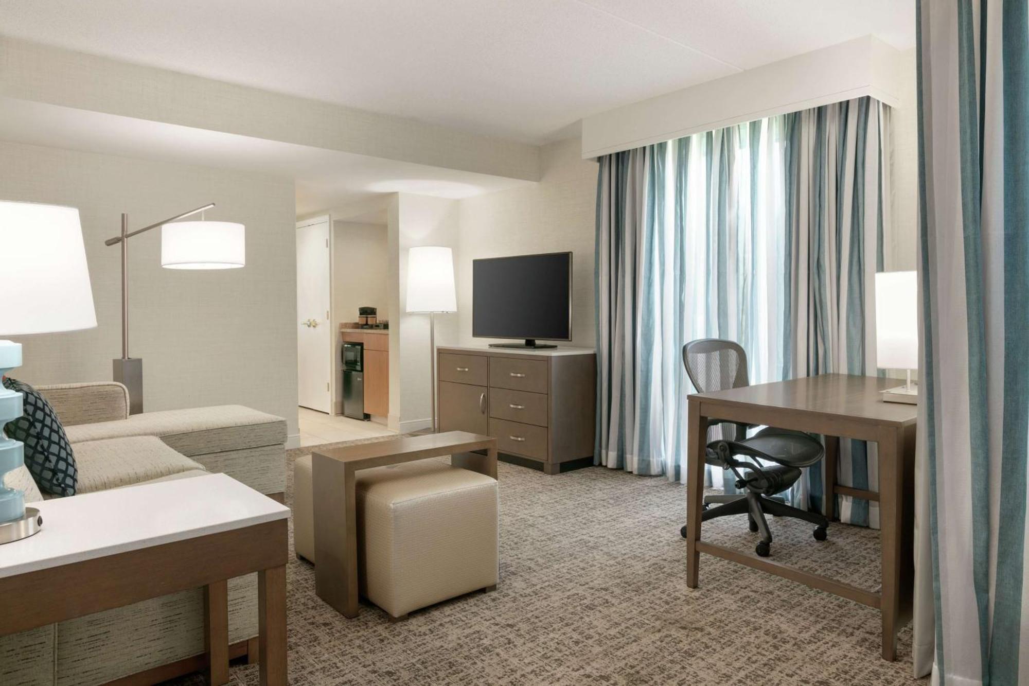 Embassy By Hilton Philadelphia Valley Forge 3*