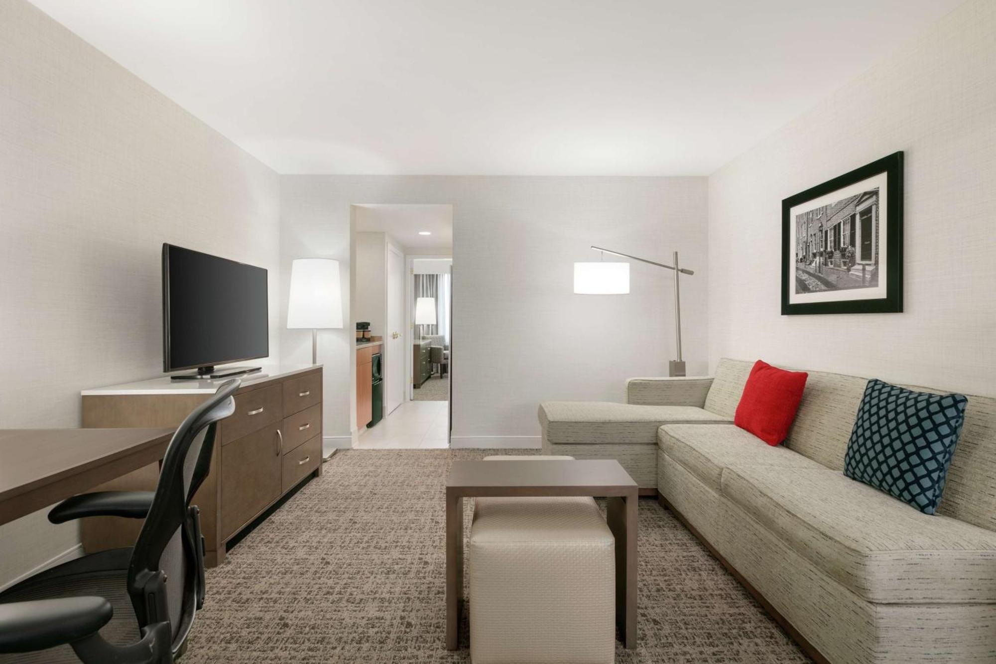 Embassy By Hilton Philadelphia Valley Forge 3*