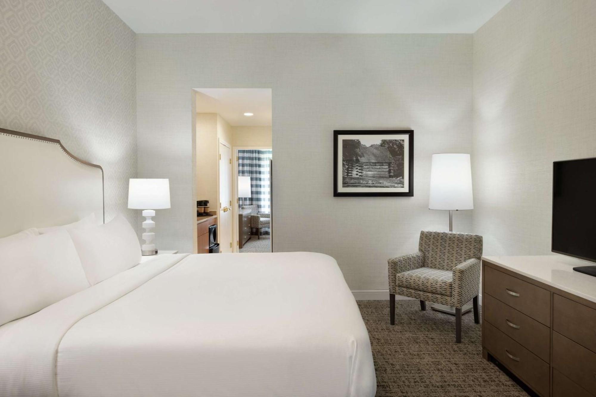 Embassy By Hilton Philadelphia Valley Forge Hotel 3*